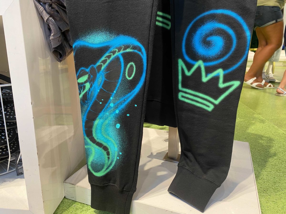 wdw-disney-villains-sweatpants-6-9954689