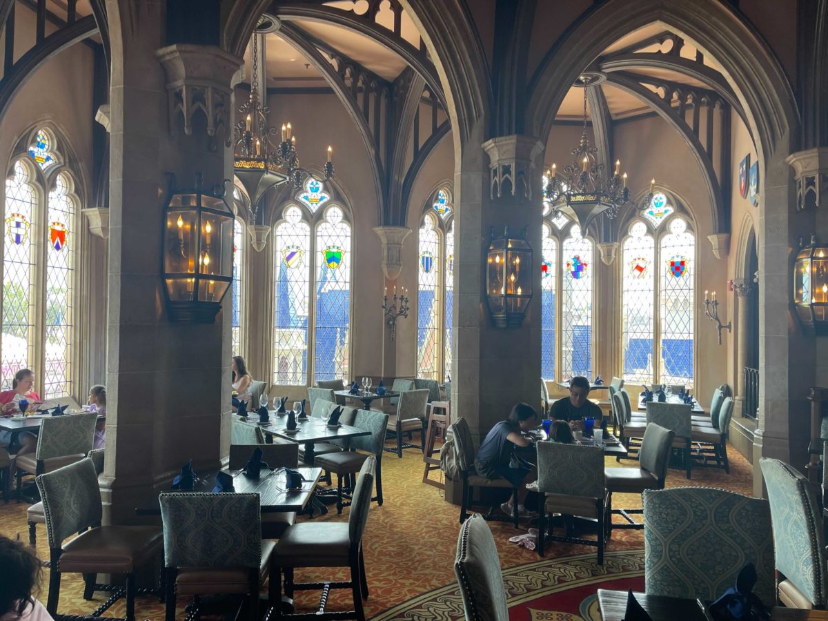 cinderellas-royal-table-food-interior-2