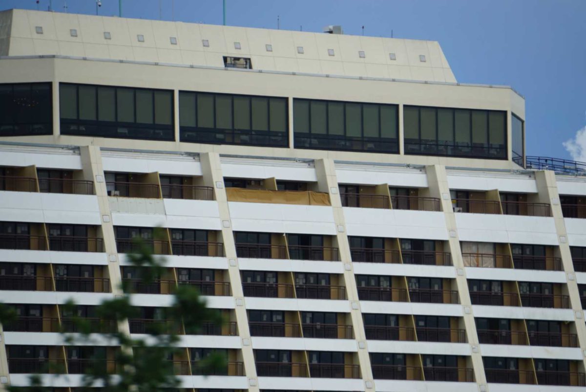 contemporary-exterior-tarps-5037