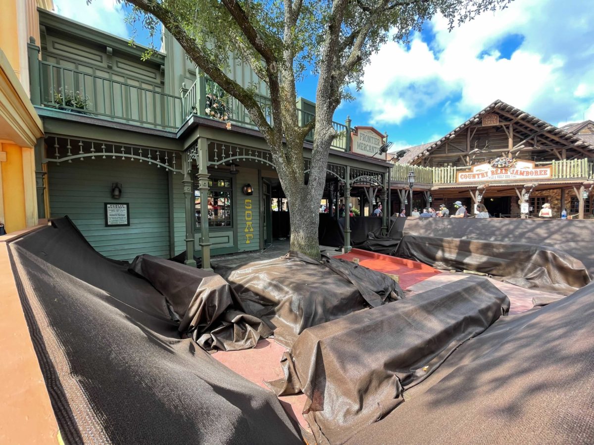 frontierland-boardwalk-work-9