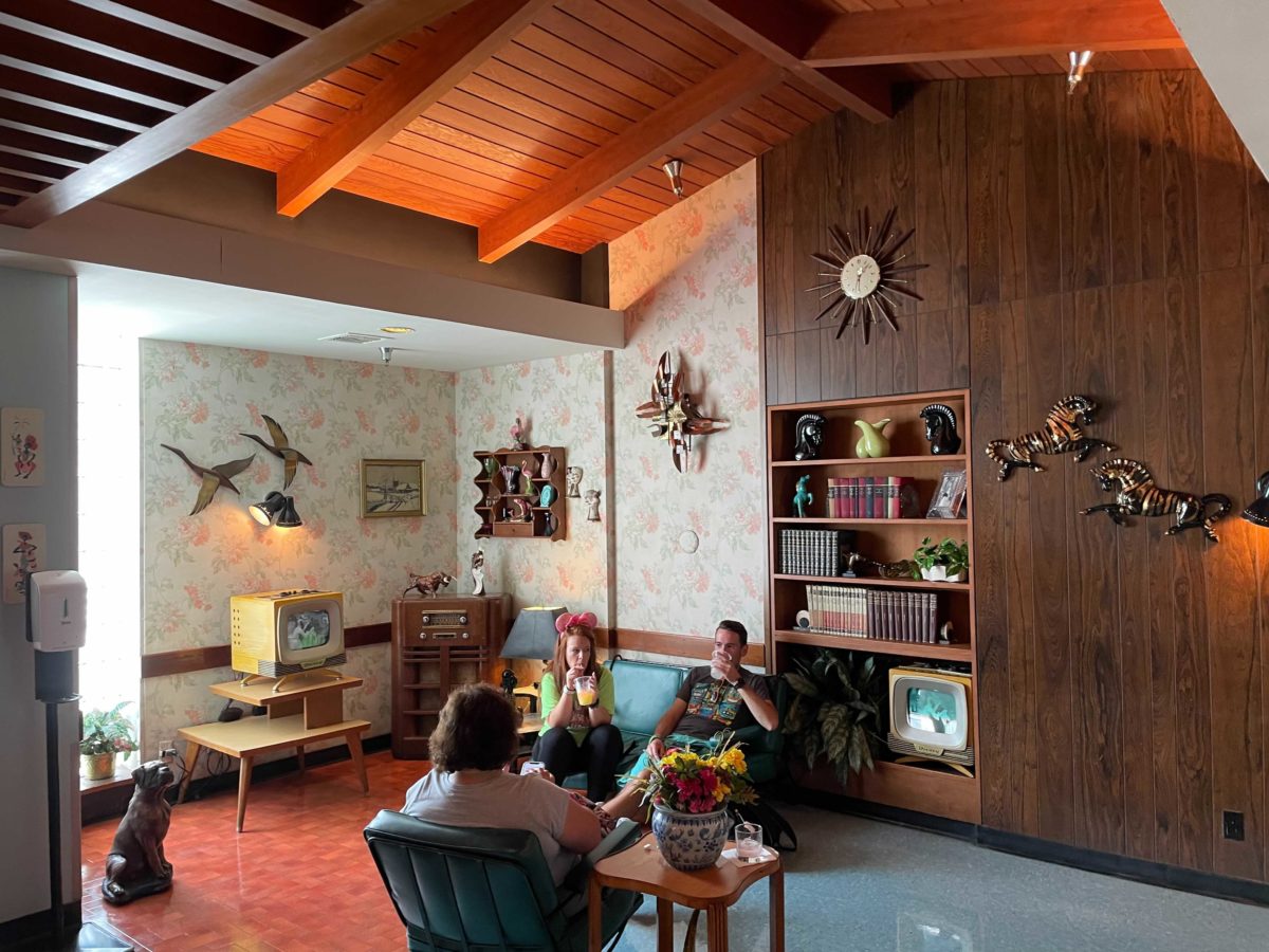 some-tune-in-lounge-seating-returns-3-5526362