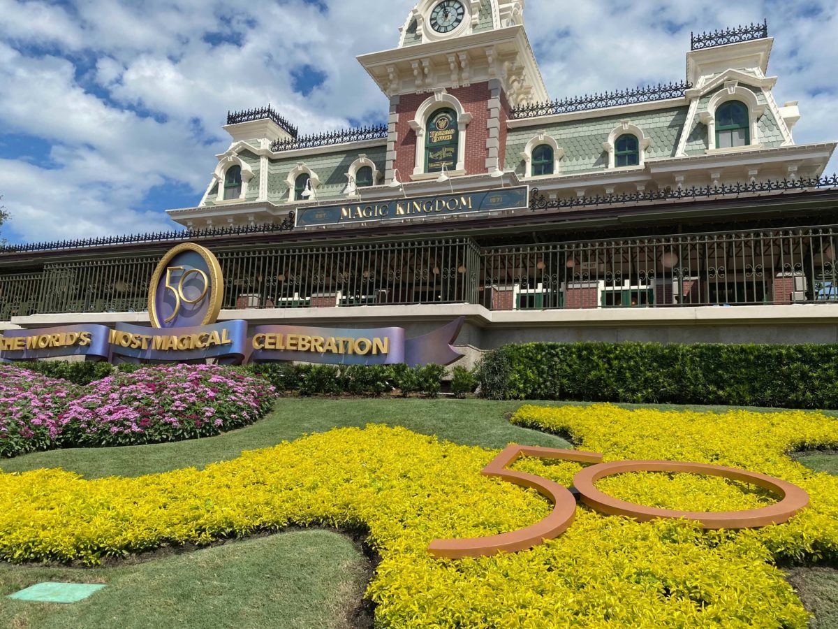 50-train-station-garden