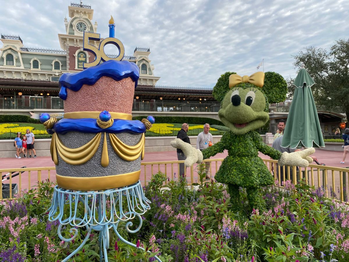 50th-anniversary-cake-topiary-minnie-4754920