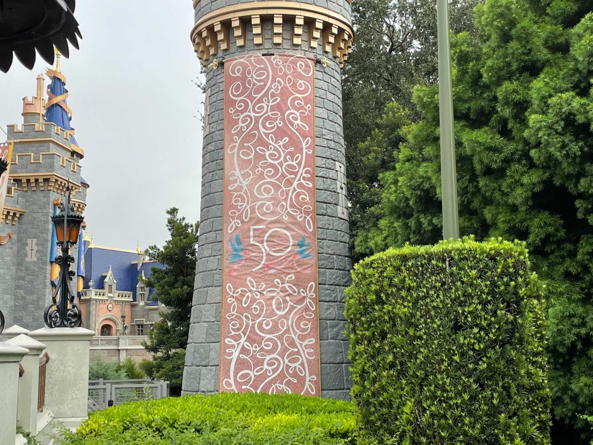 50th-banners-cinderella-castle-5