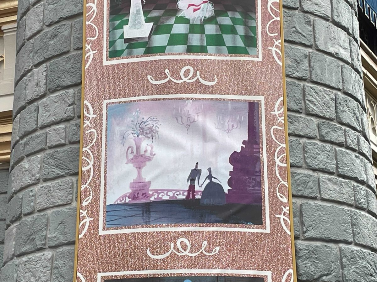 50th-banners-cinderella-castle-9