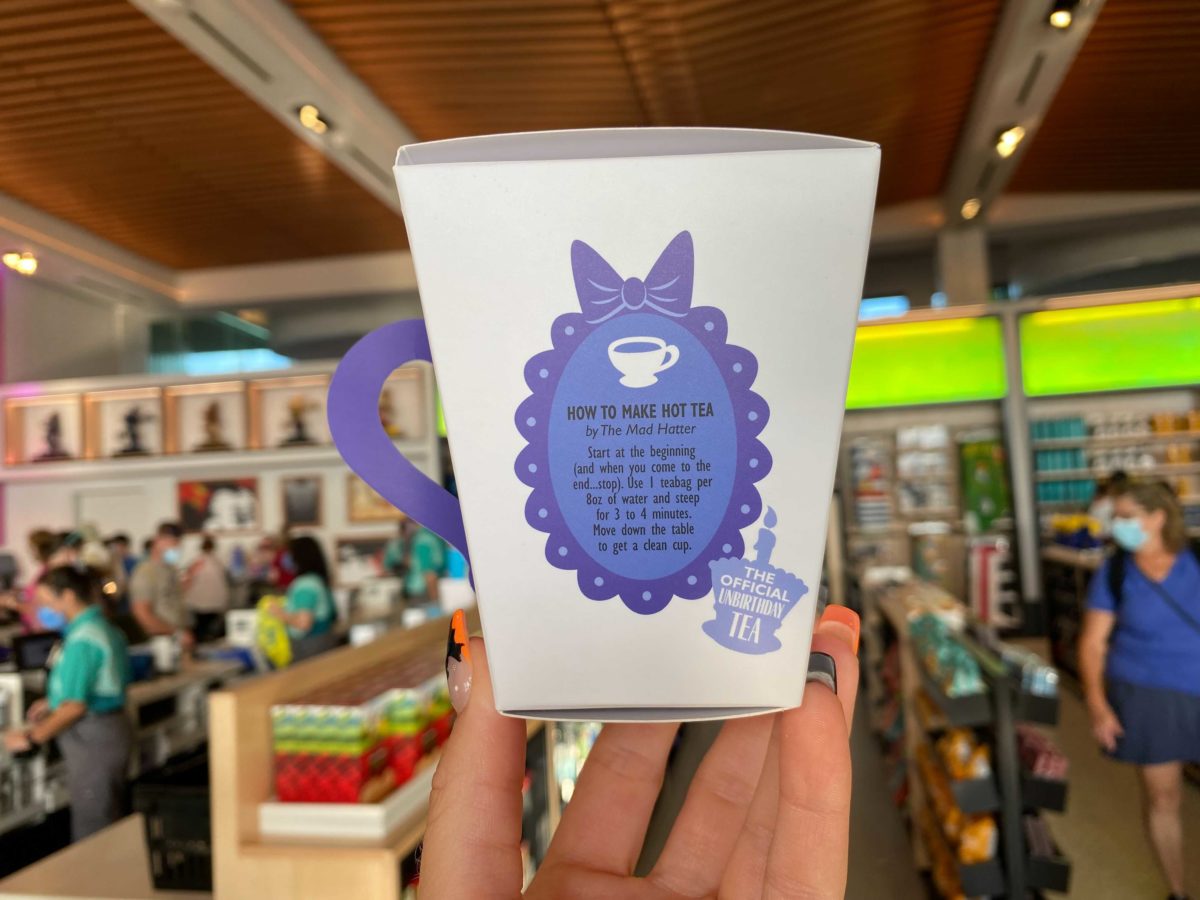 alice-in-wonderland-tea-epcot-18-3515770