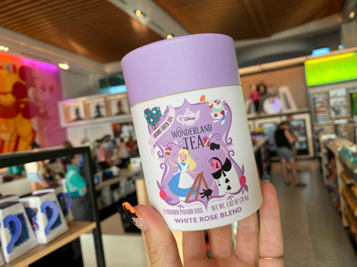 alice-in-wonderland-tea-epcot-7-7455257