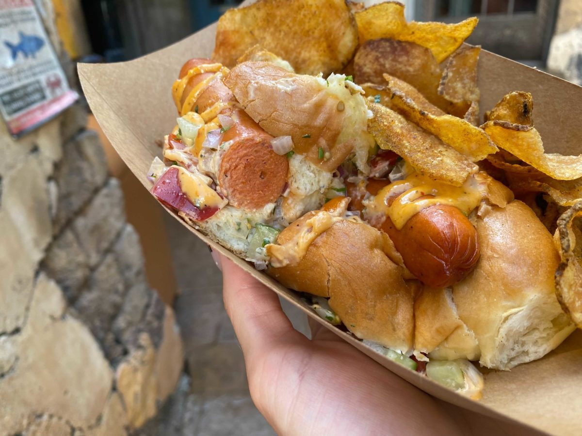 dak-kusafiri-coffee-shop-bakery-red-chili-hot-dog-15-6754267