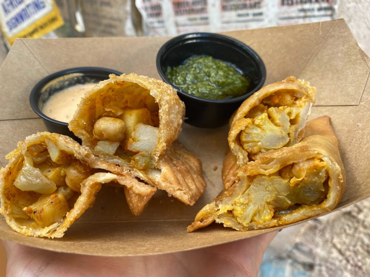 dak-kusafiri-coffee-shop-bakery-spiced-potato-hand-pies-13-7004502