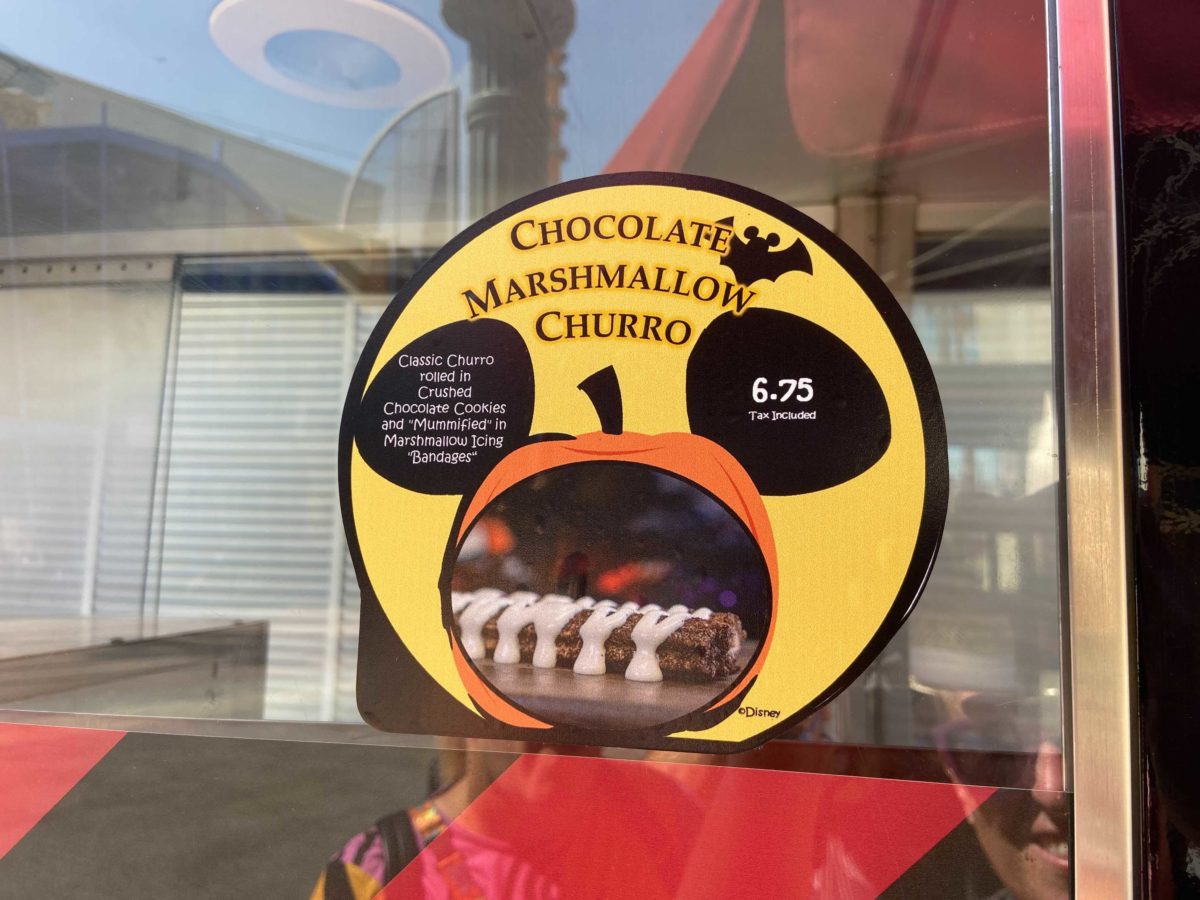 dca-halloween-chocolate-marshmallow-mummy-churro-hollywood-churro-5-6872125