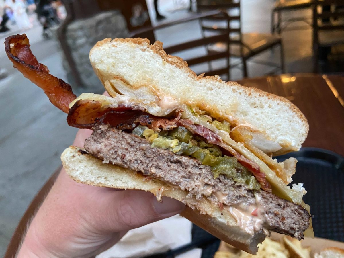 dca-halloween-smokejumpers-grill-jalapeno-bacon-burger-24-1800496