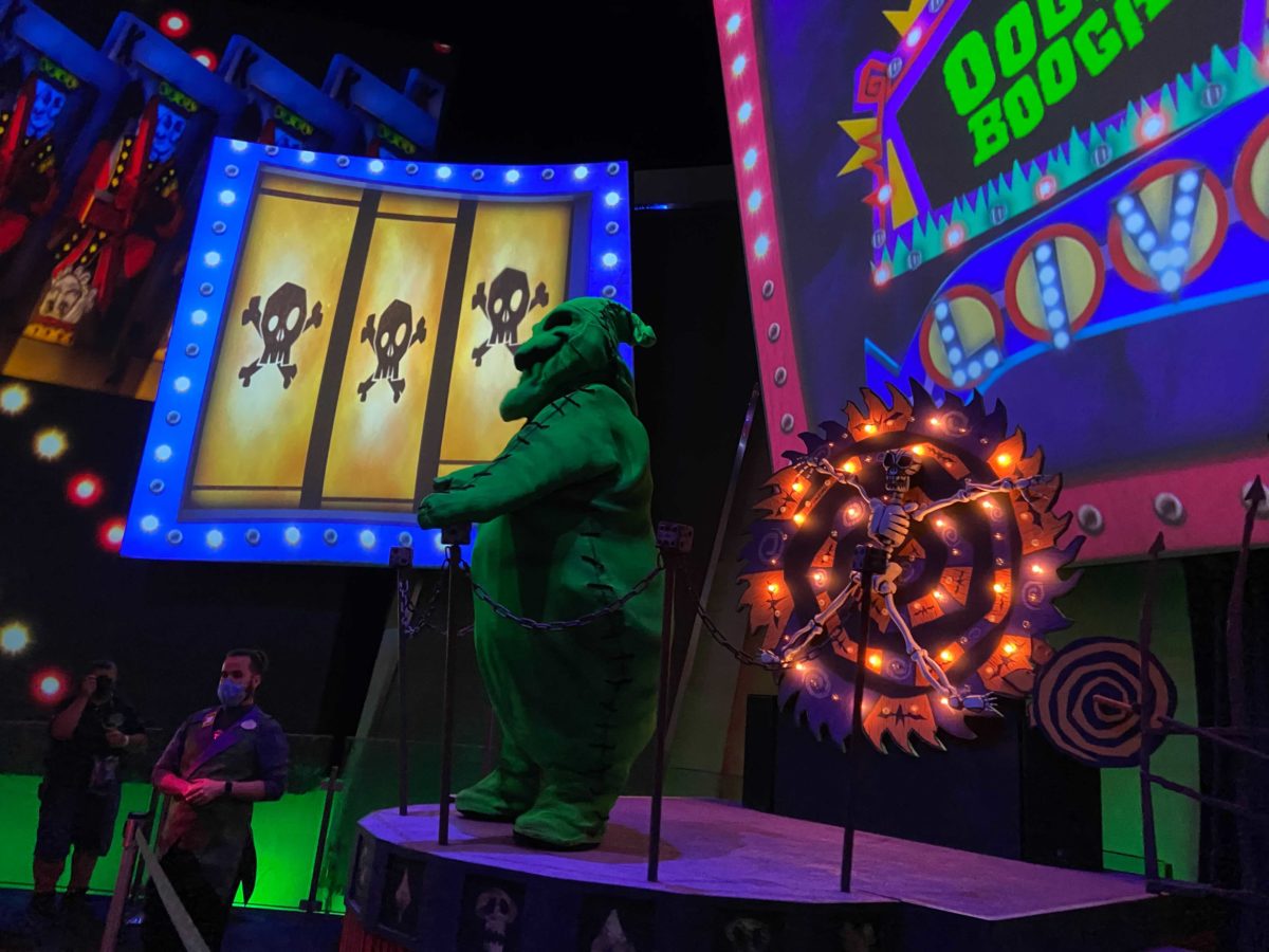 dca-oogie-boogie-bash-meet-and-greet-71-4815578