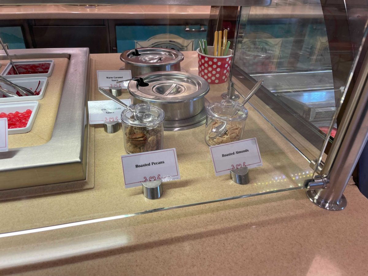 dcl-disney-fantasy-sweet-on-you-toppings-5-6090959