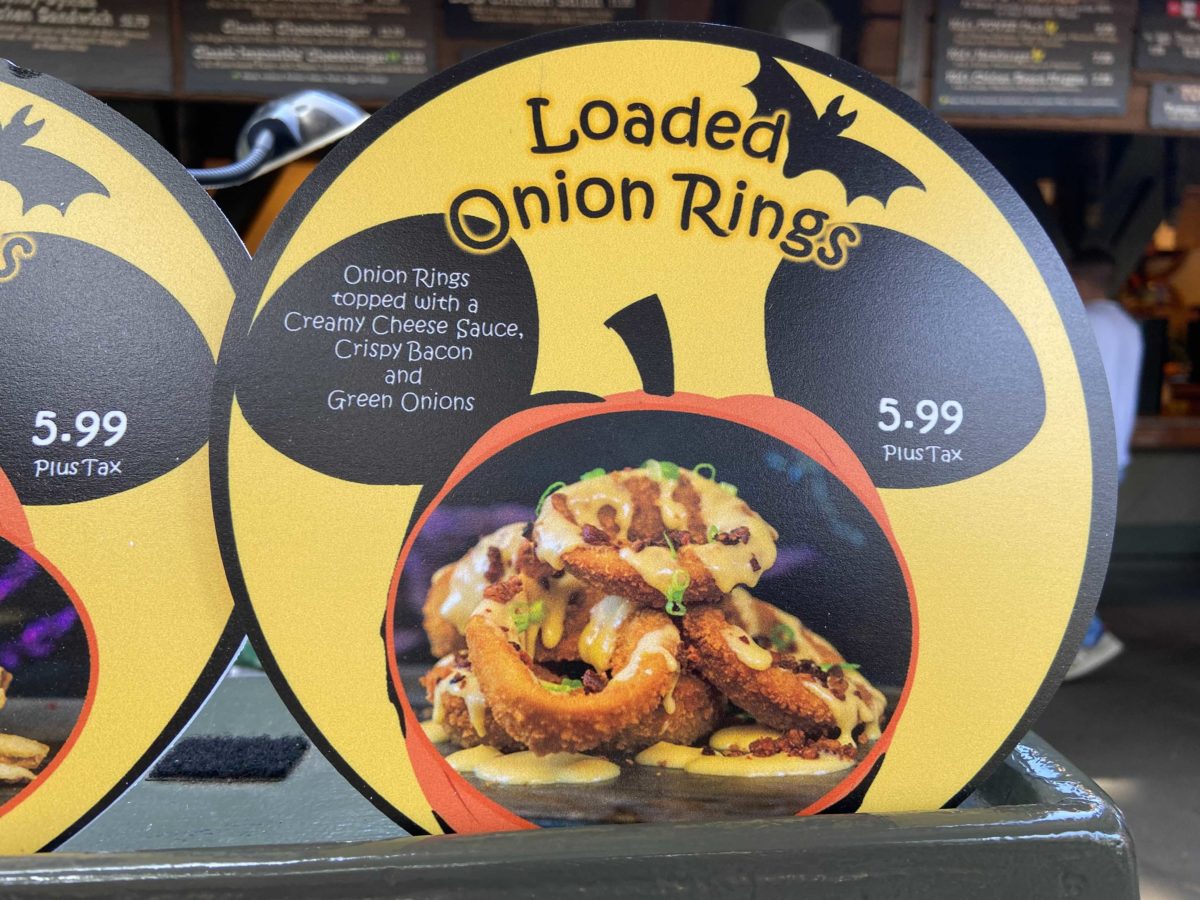 dl-halloween-hungry-bear-restaurant-loaded-onion-rings-9323988