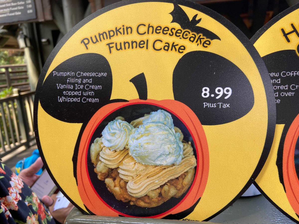 dl-halloween-hungry-bear-restaurant-pumpkin-cheesecake-funnel-cake-4763654