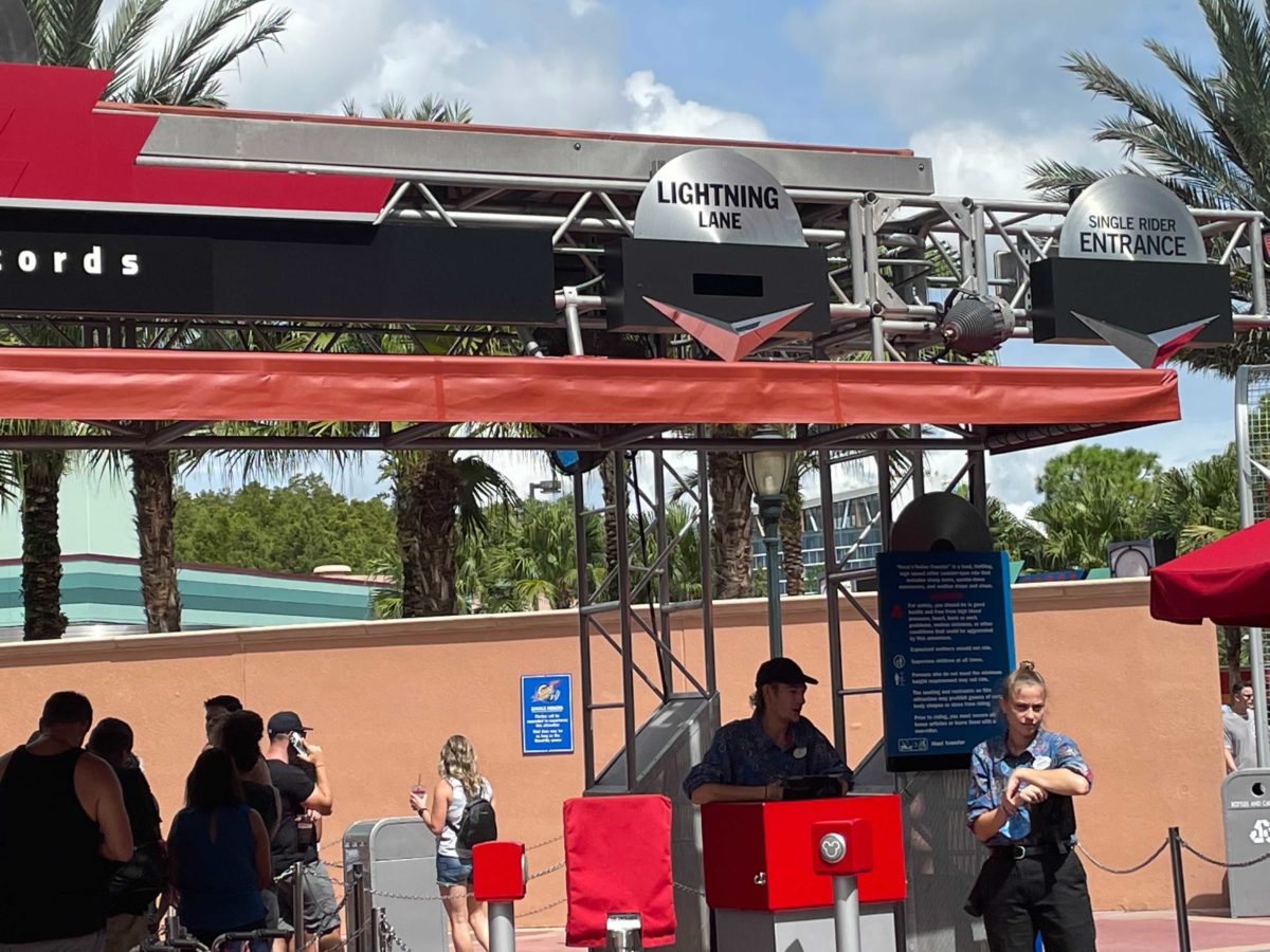 disneys-hollywood-studios-lightning-lane-rock-n-roller-coaster-3-7380223