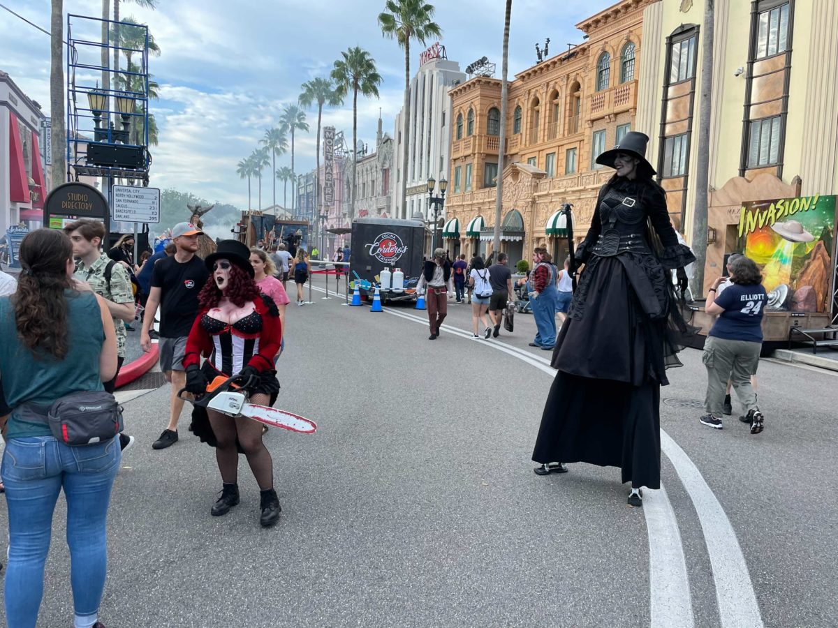 hhn-30-lights-camera-hacktion-eddies-revenge-scare-zone-1-9575473