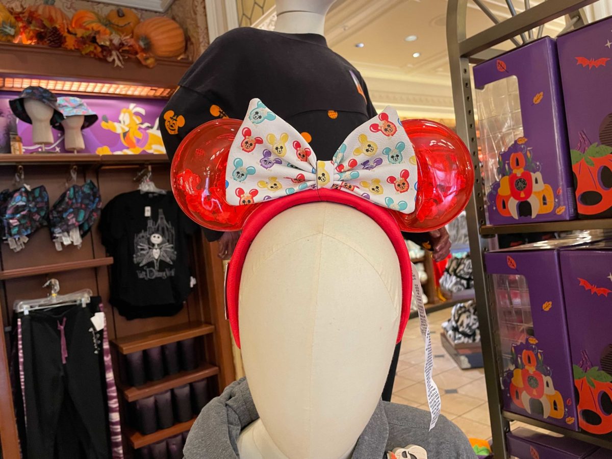 loungefly-mickey-popcorn-ears_06