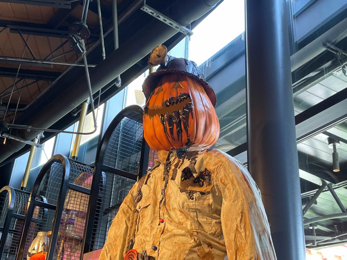 uor-scarecrow-stalk-toothsome-9-3725032