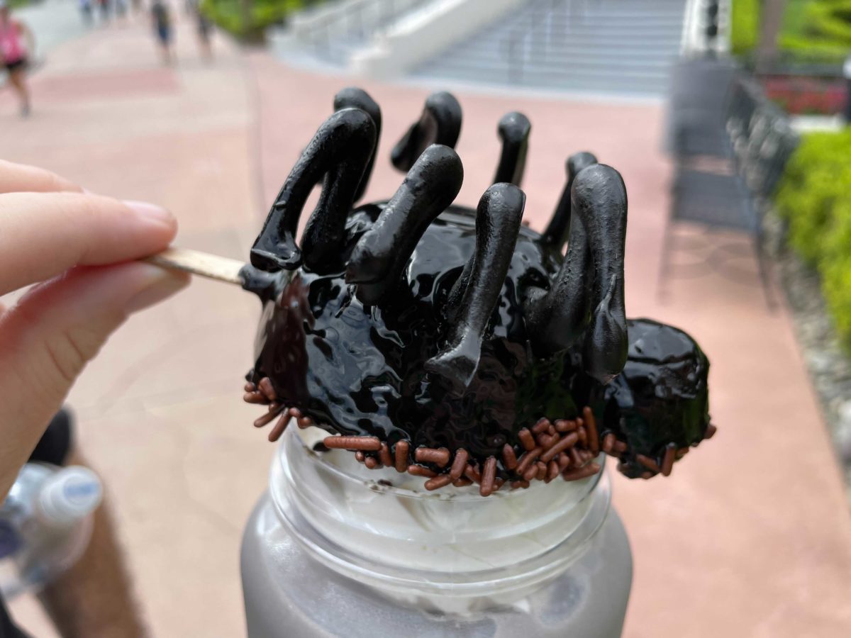 uor-toothsome-chocolate-emporium-spider-shake-19-7281131