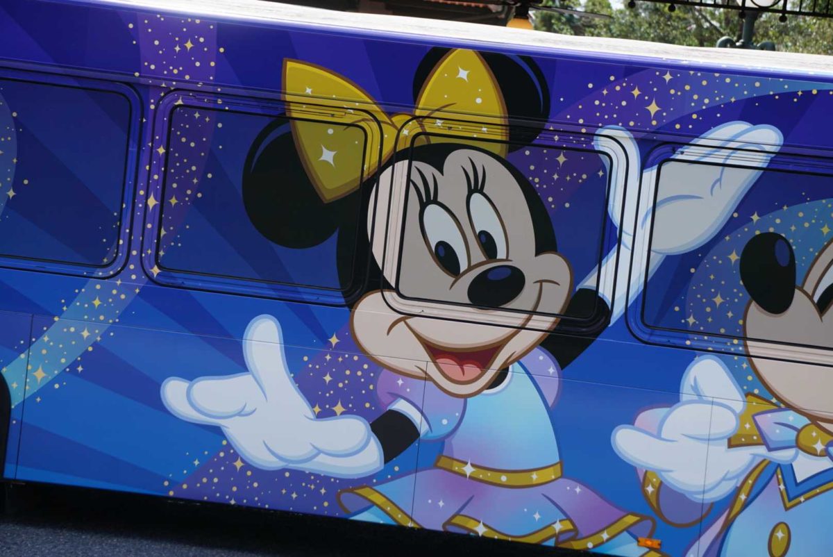 wdw-50th-anniversary-bus-other-side14-3184649