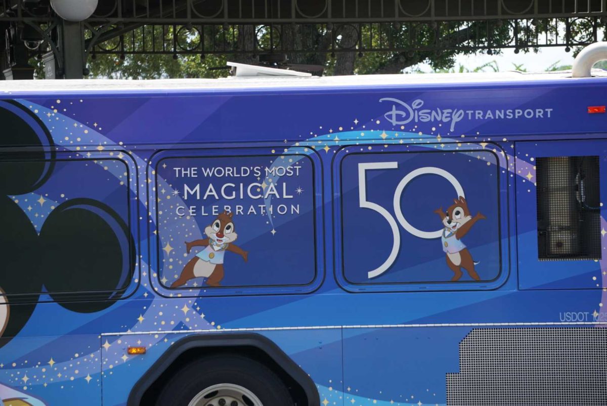 wdw-50th-anniversary-bus-other-side17-6040440