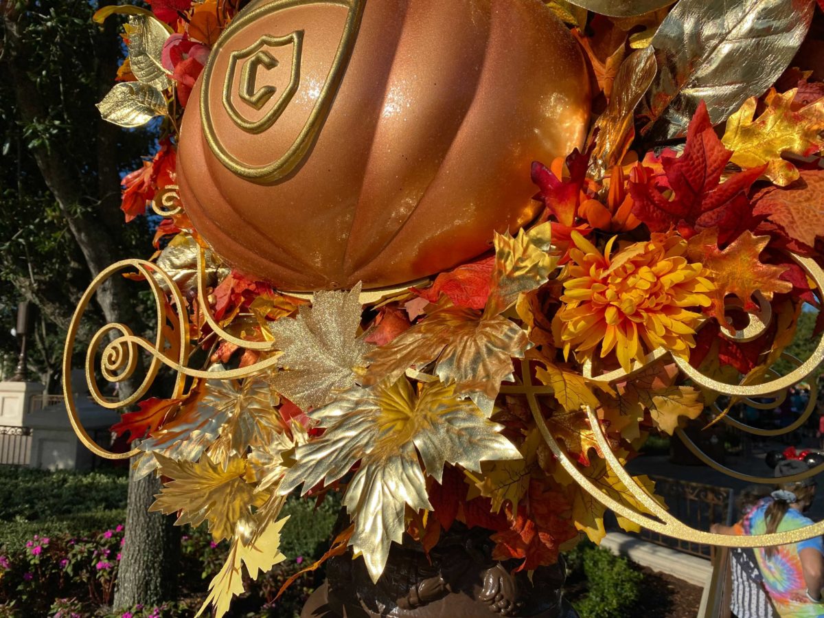 cinderella-pumpkin-decor-9