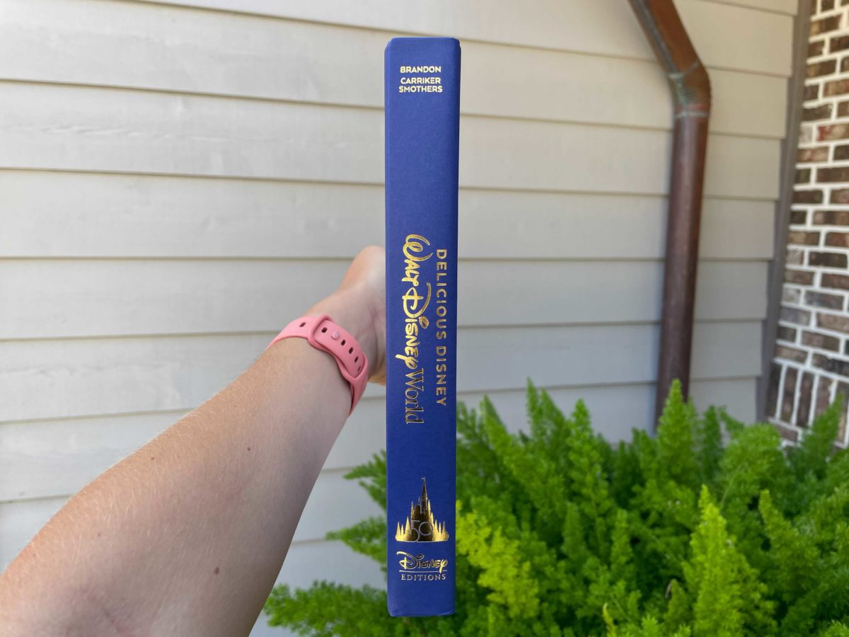 delicious-disney-walt-disney-world-50th-anniversary-book-3