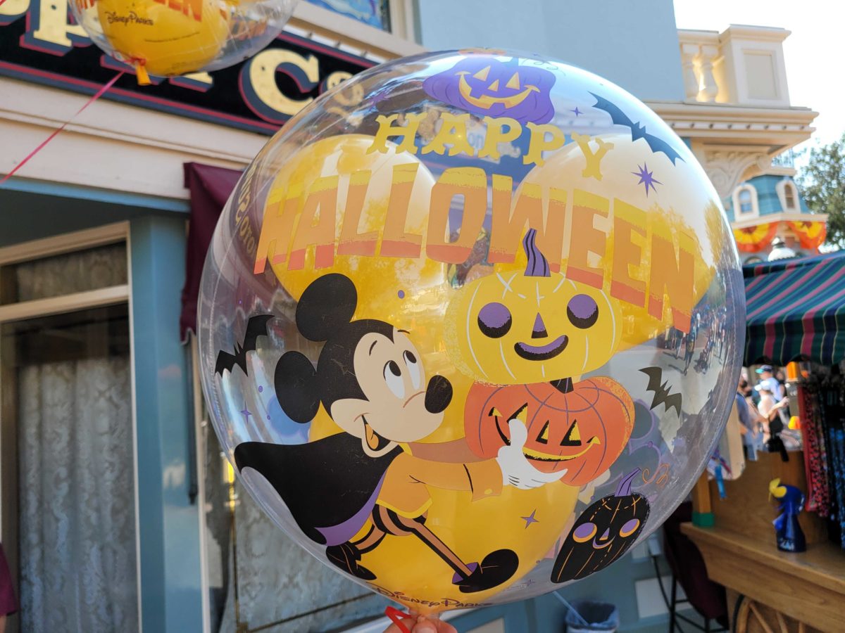 disneyland-halloween-balloon-2021-4-7499301