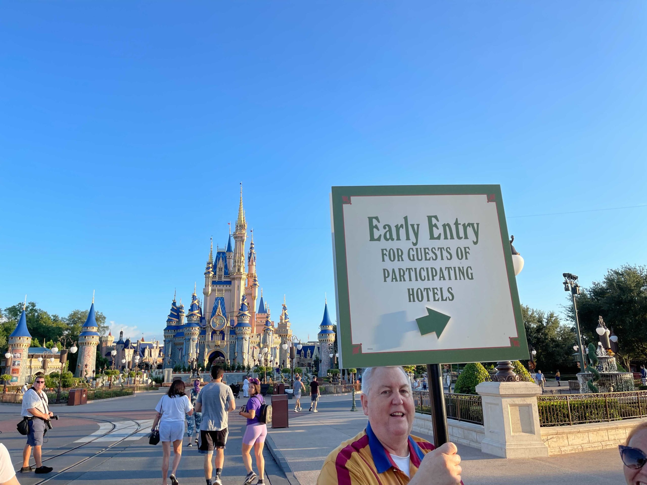PHOTOS How Early Theme Park Entry for Walt Disney World Resort Guests