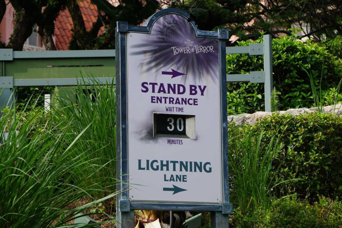 hollywood-studios-lightning-lane-signage-16-5274632