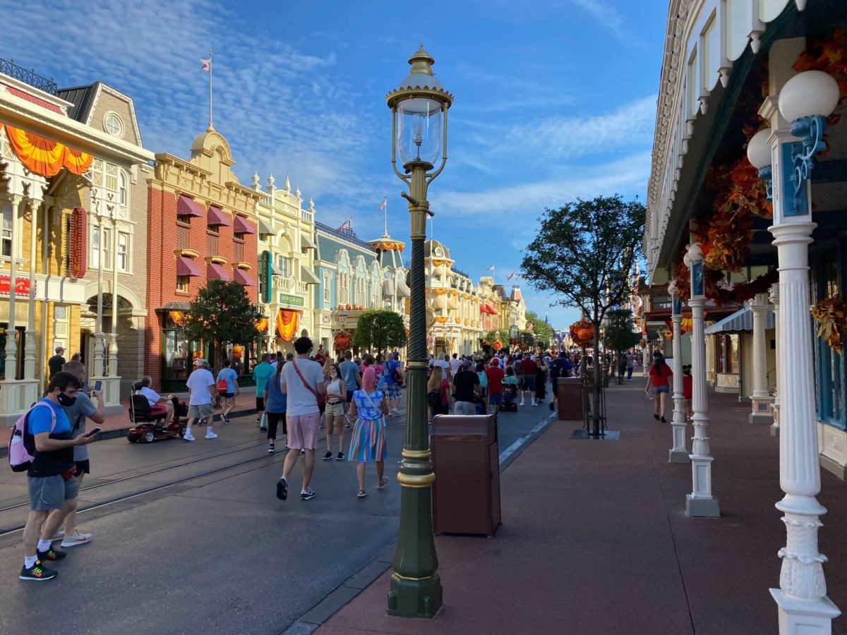 main-street-lampposts-1