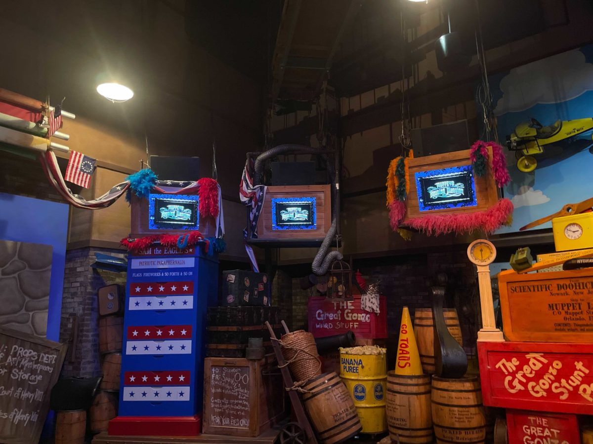 muppets-haunted-mansion-preshow-2-4120285