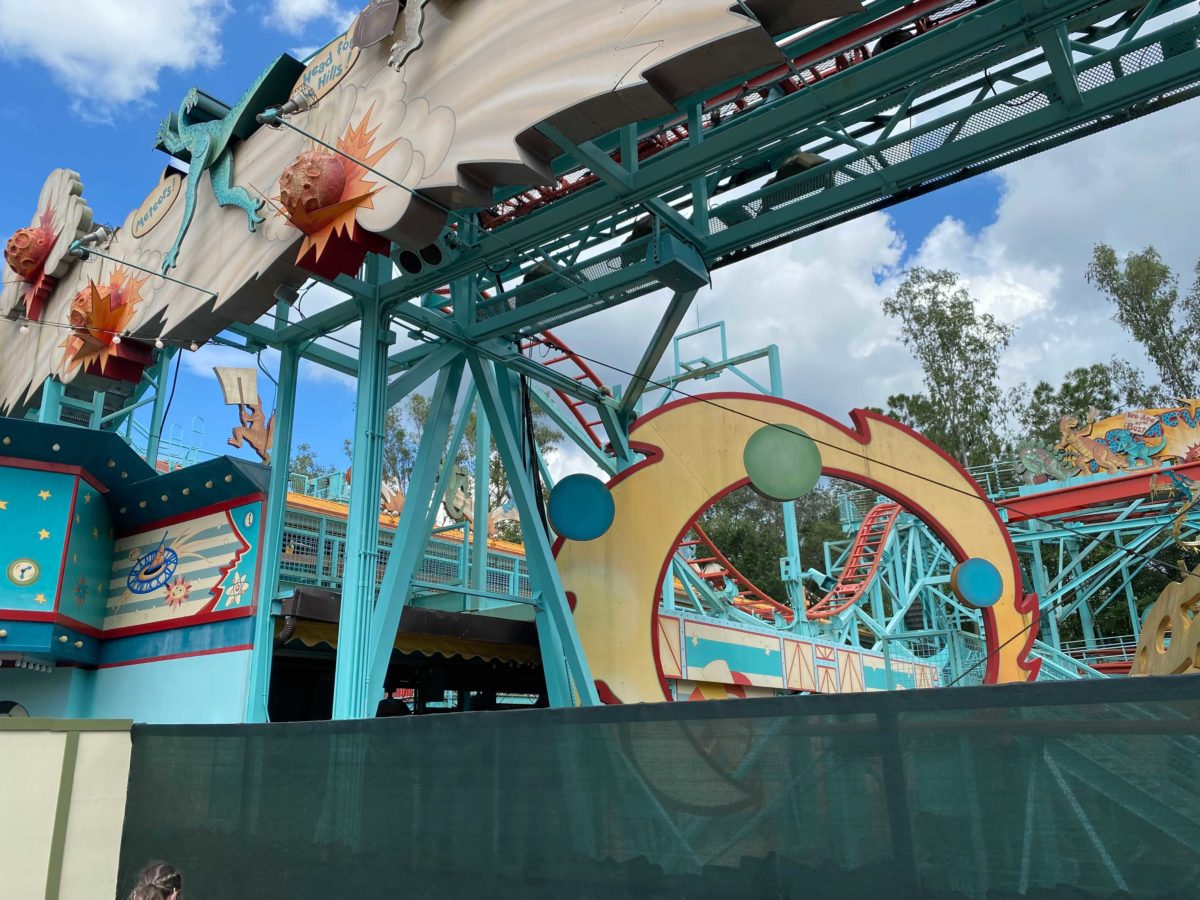 primeval-whirl-construction-walls-8-7748003