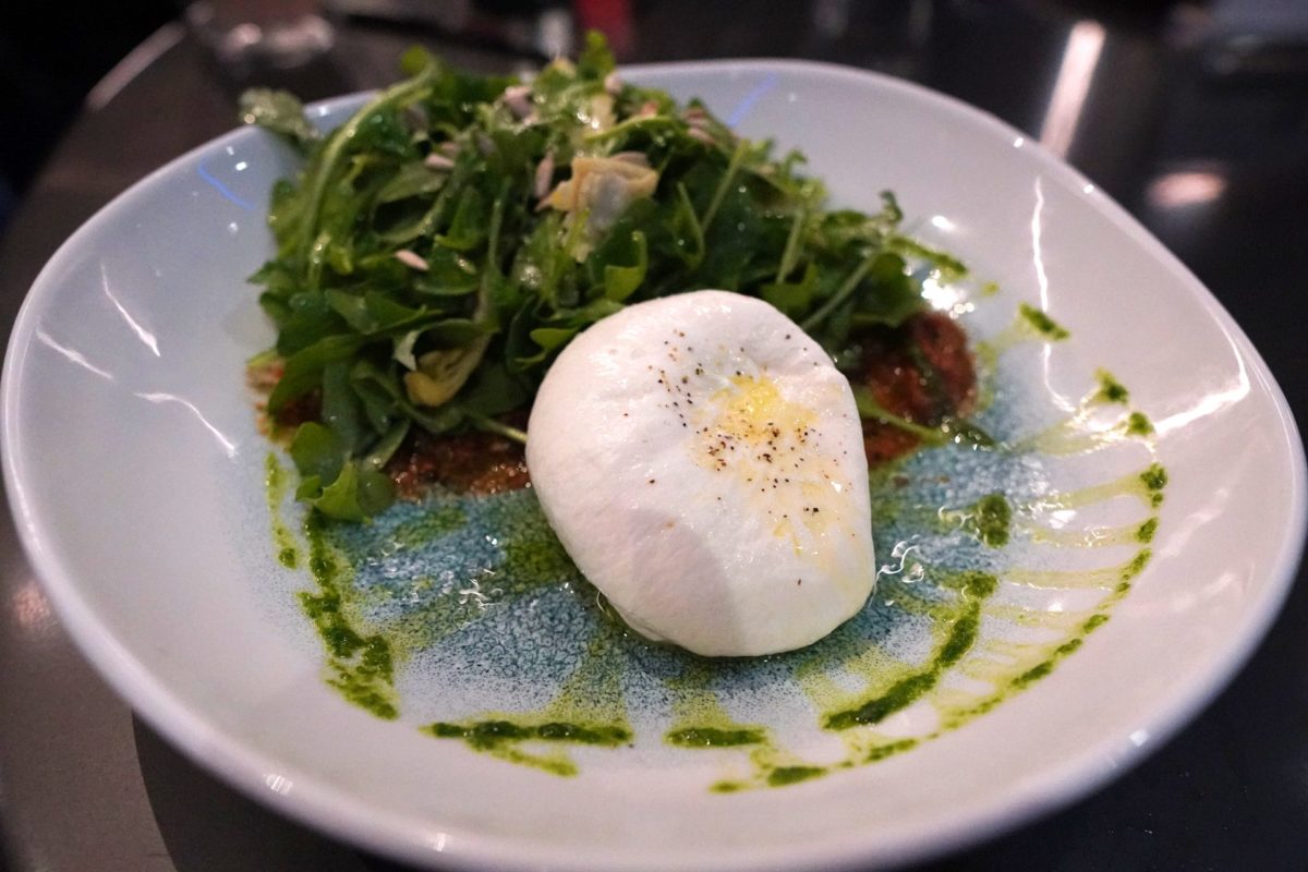 space-220-dinner-appetizers-big-bang-burrata-2-1890534