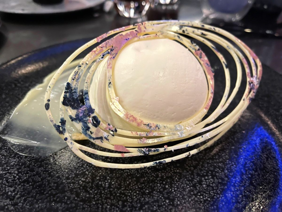 space-220-dinner-desserts-lemon-mousse-2-8703826