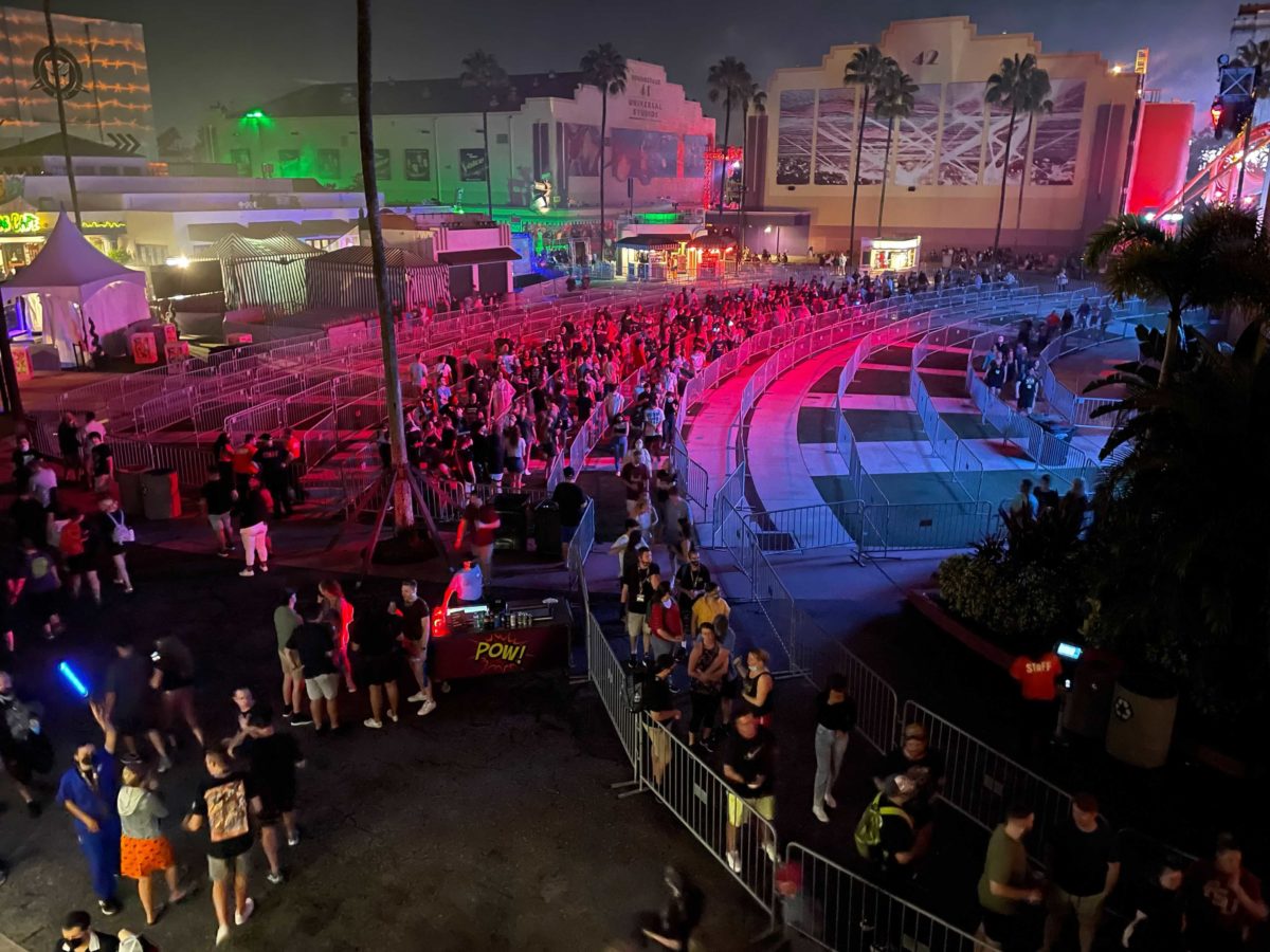 universal-orlando-crowds-hhn-30-2021-opening-night-2-8428625
