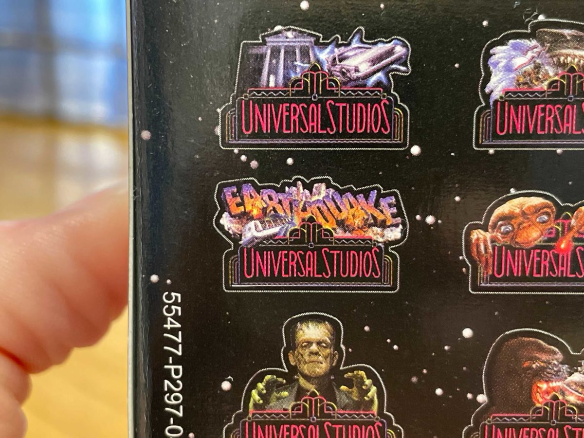 universal-studios-retro-mystery-pins-10