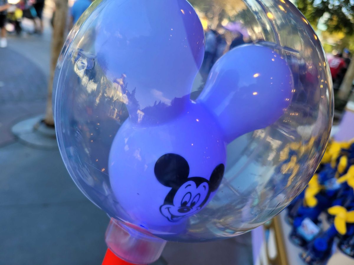 dlr-mickey-balloon-wand-8-2783514