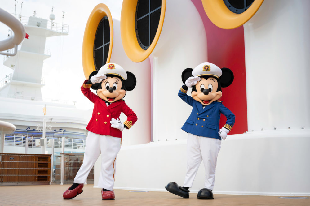 disney-cruise-line-captain-mickey-and-minnie-4591881