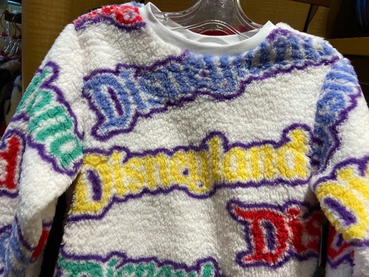 disneyland-fuzzy-sweaters-1-5010358