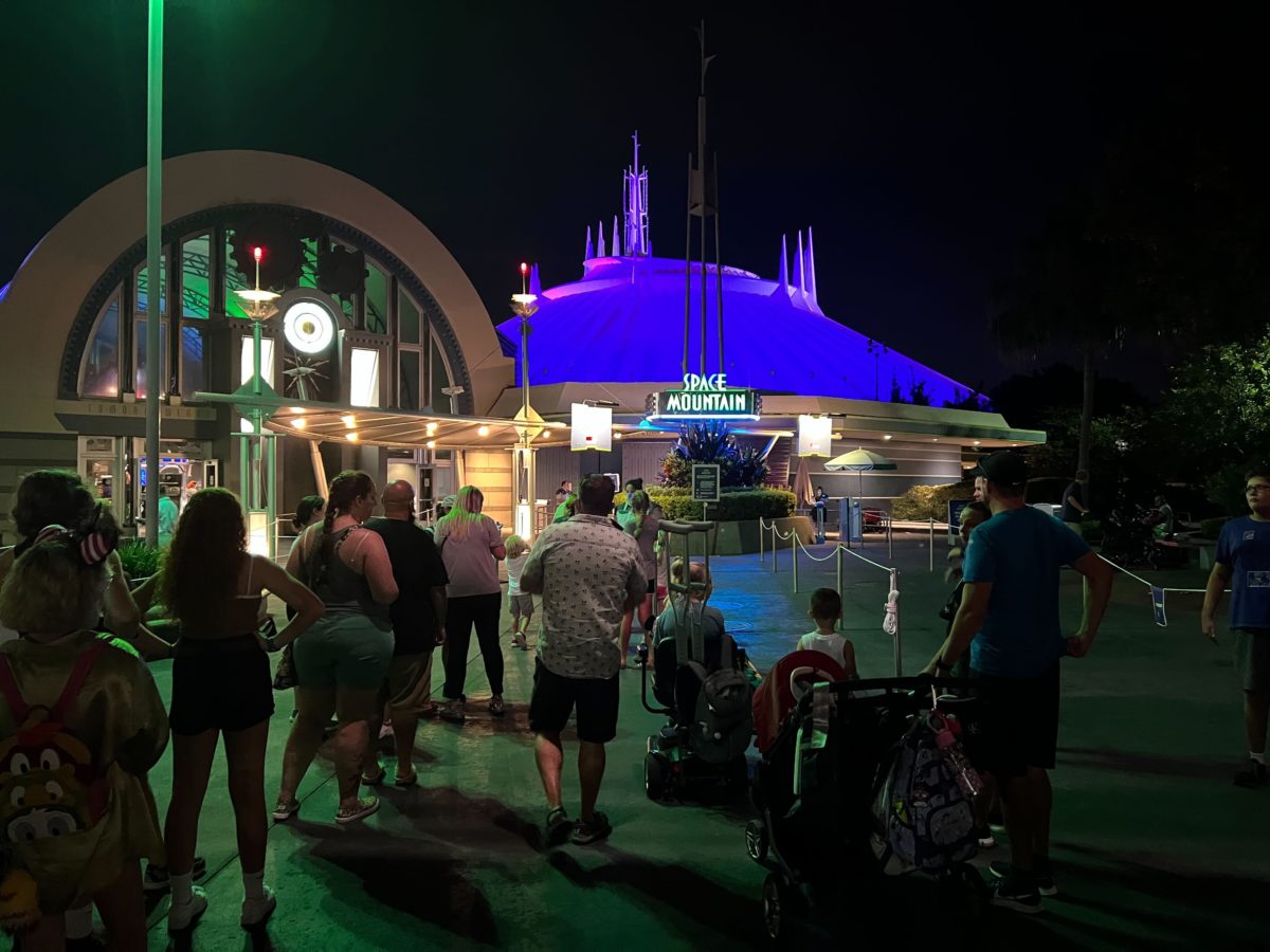 magic-kingdom-extended-evening-hours-1-4759576