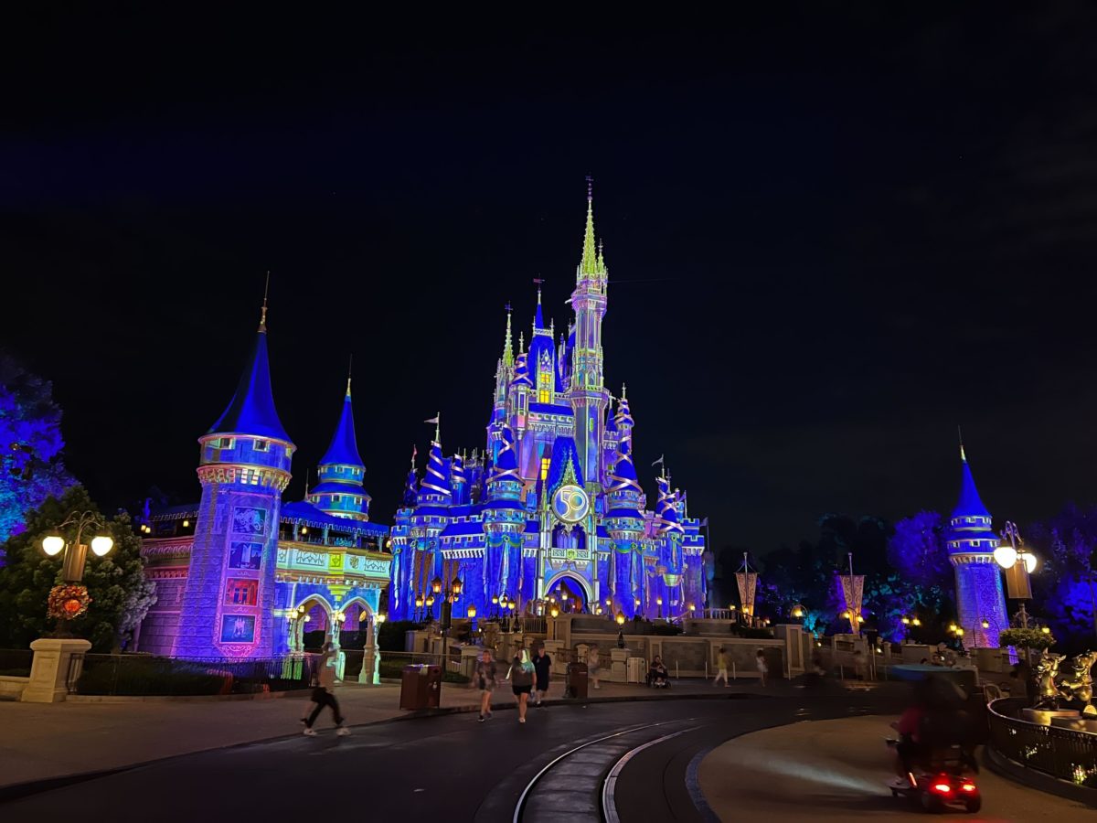 magic-kingdom-extended-evening-hours-b-0-3461399