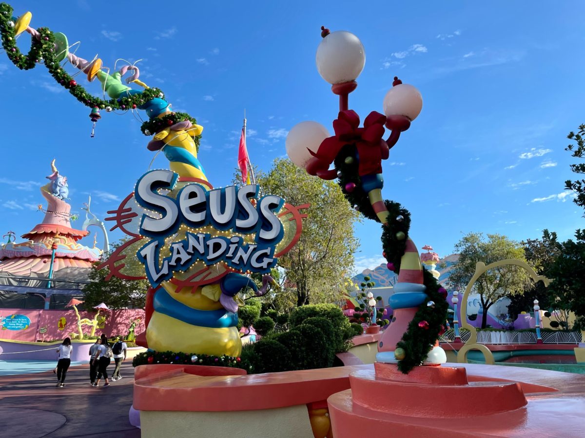 seuss-christmas-deco-11-9183387