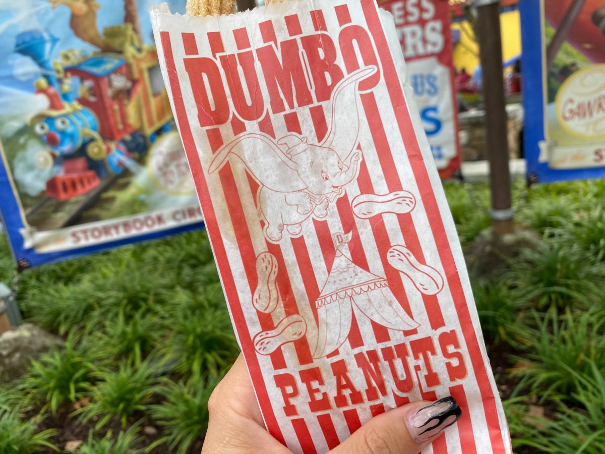 storybook-circus-50th-snacks-dumbo-churro-4-5824039