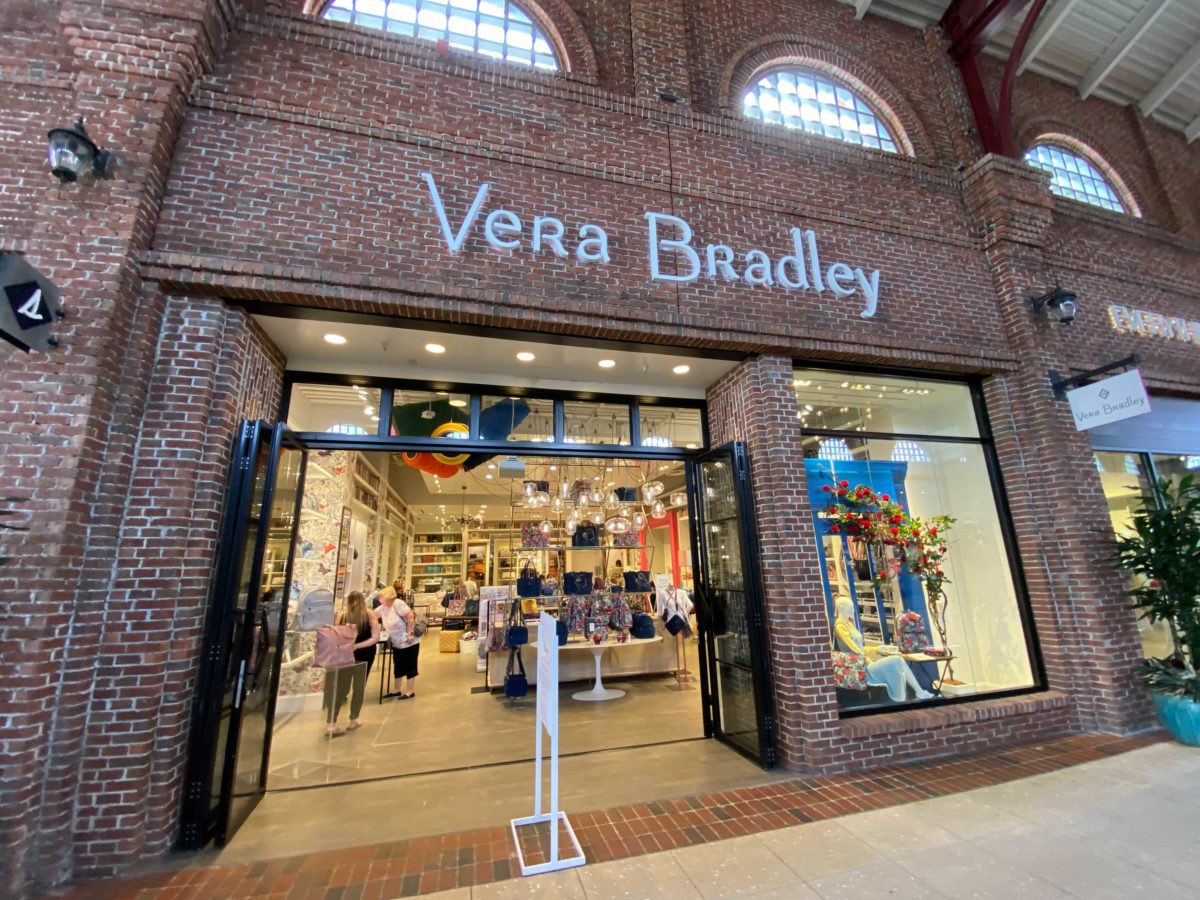 PHOTOS: NEW Exclusive Cinderella Castle Vera Bradley Collection 