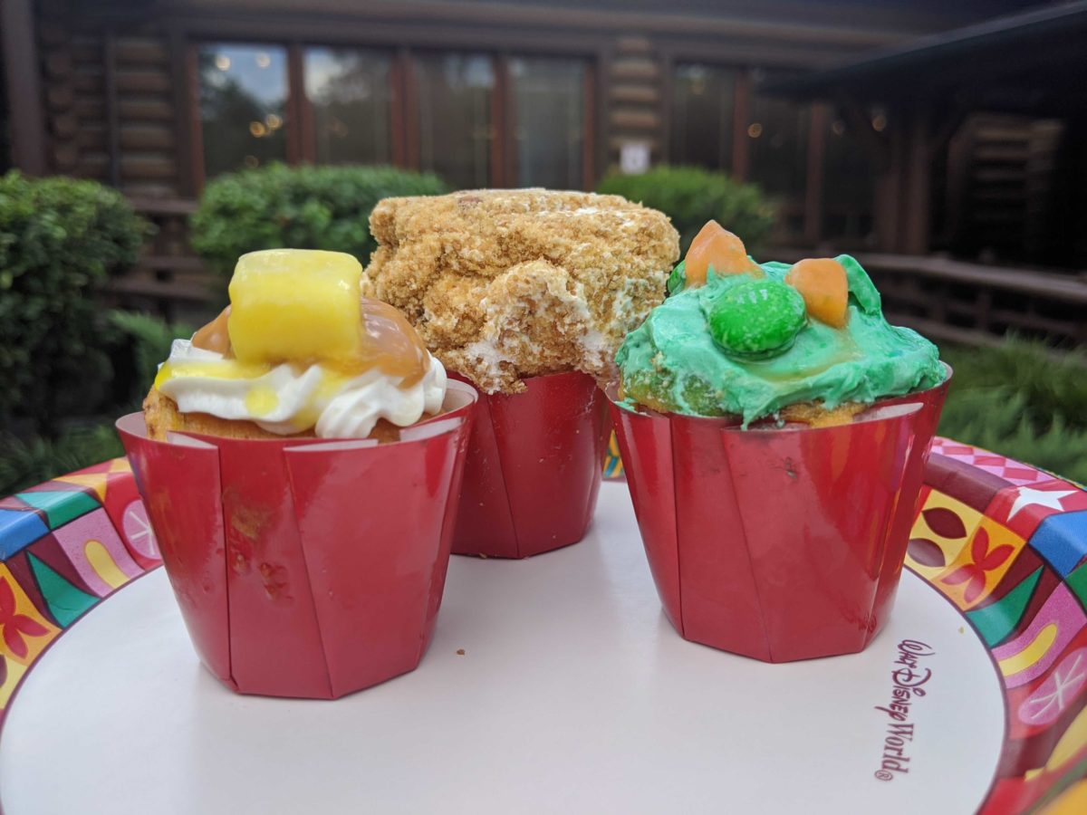 chicken-dinner-cupcake-trio-3-8158962