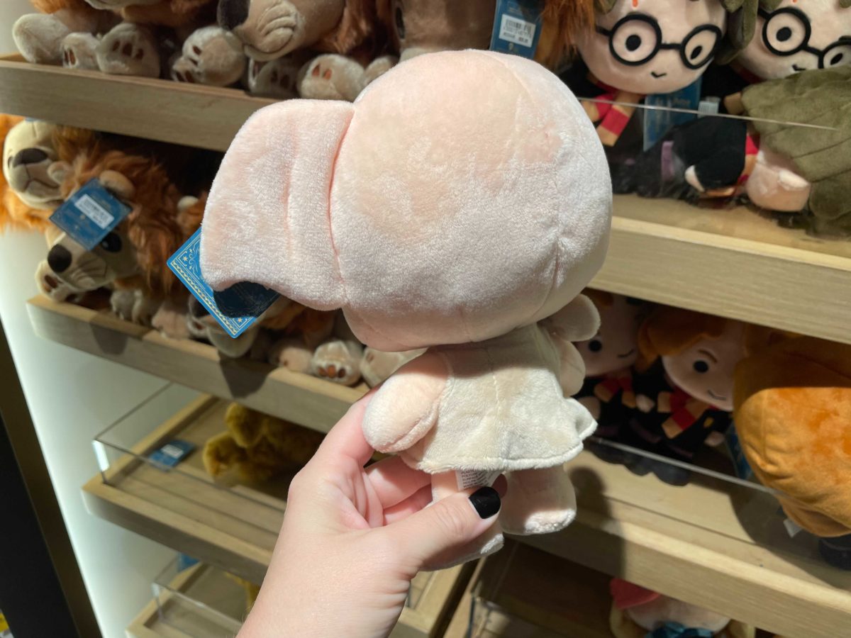 dobby-plush-at-universal-4-8792033