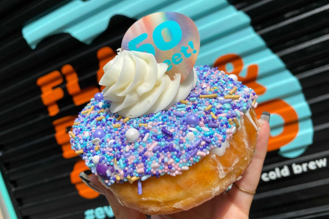 everglazed-50th-donut-5-2646416-1155x770-6518309