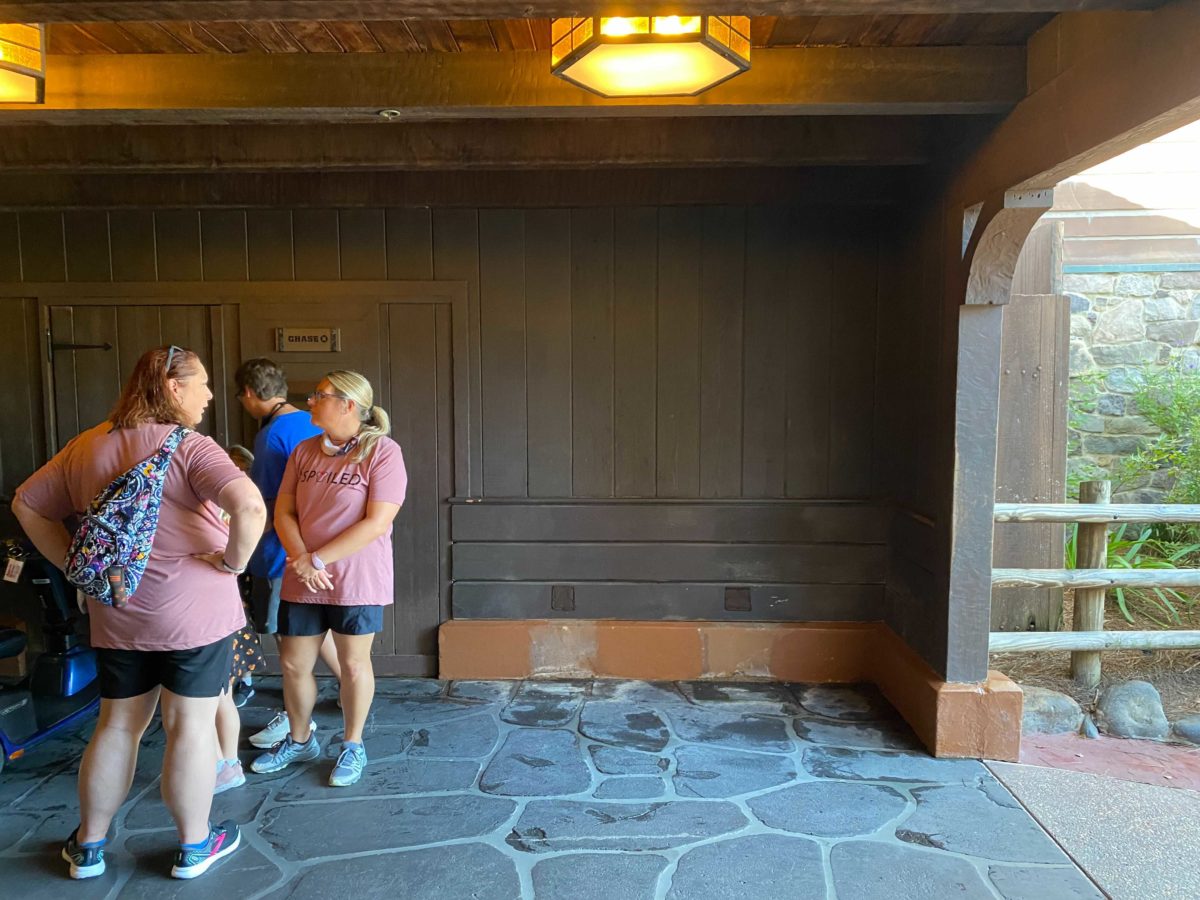 fastpass-kiosks-removed-b-4-7121769